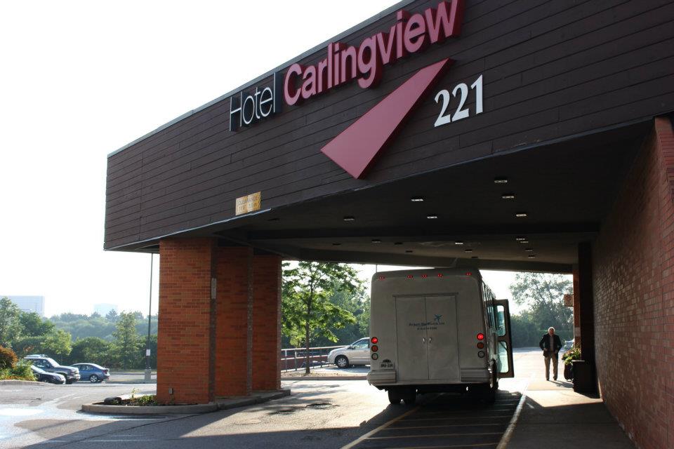 Airport to Carlingview Airport Inn
