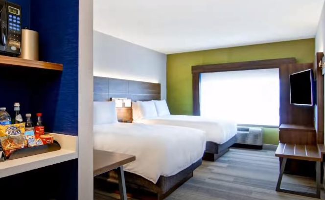 Airport to Holiday Inn Express & Suites Markham