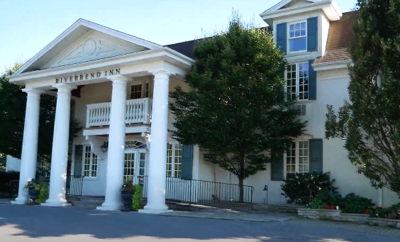 Airport to Riverbend Inn & Vineyard