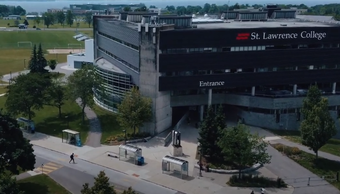 Airport to St. Lawrence College