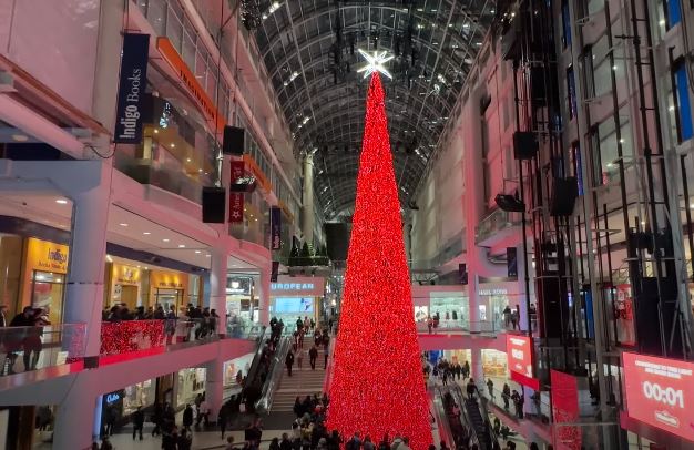 Airport to transport Toronto Eaton Centre