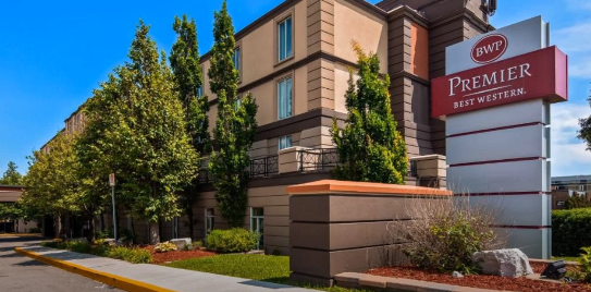 Best Western Premier Toronto Airport Carlingview Hotel