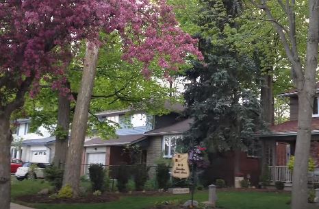 Les Diplomates Bed and Breakfast Toronto