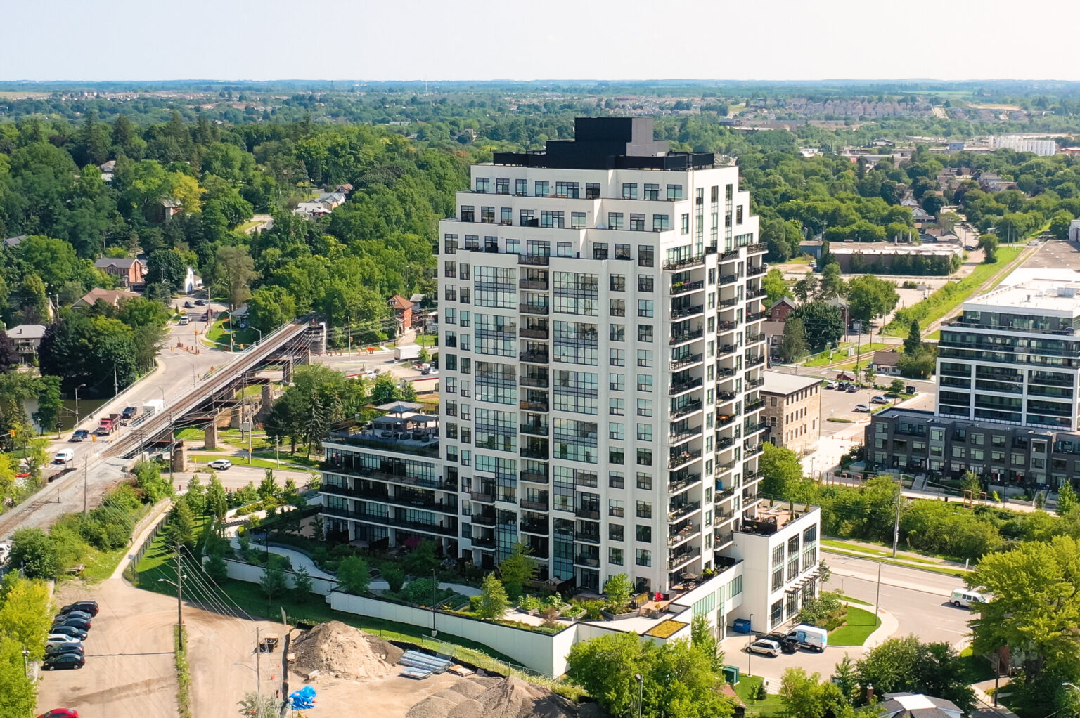 Toronto Pearson Airport Taxi to River Mill Condos - 150 Wellington St E