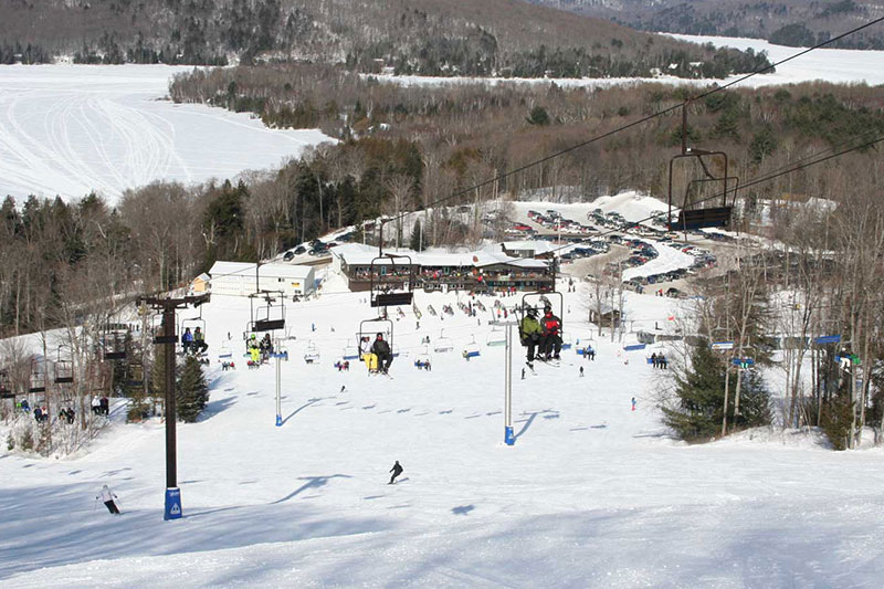 Toronto Pearson Airport Taxi to Sir Sam's Ski and Ride - Haliburton