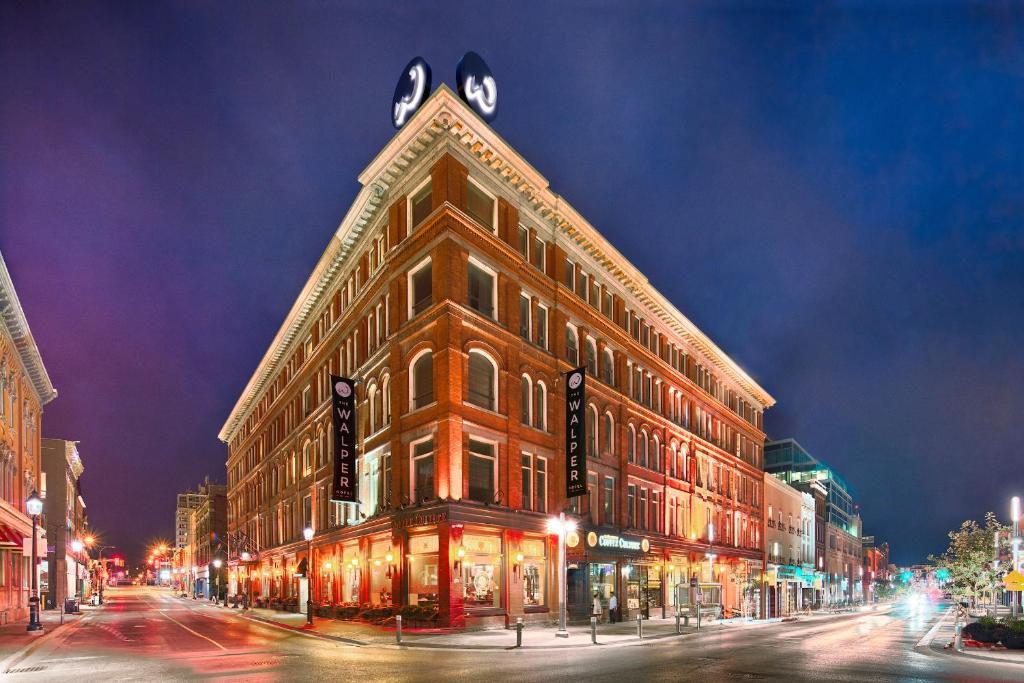 Toronto Pearson Airport Taxi to The Walper Hotel Residences
