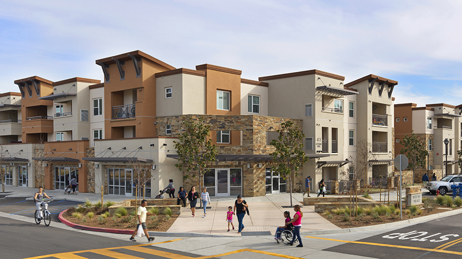 Toronto Pearson Airport Taxi to Westlake Village Condos