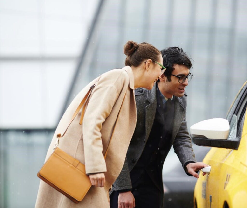 Toronto Pearson Limo Service: A Guide for First-Time Users 11 Toronto airport taxi and limo